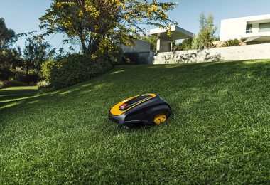 Robot tondeuse McCulloch ROB R1000